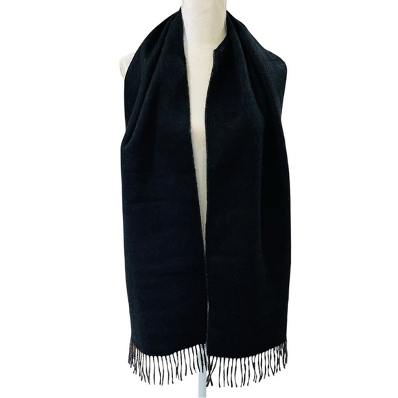 Hickey Freeman Solid Double Face Merino Wool Fringe Scarf Black/Gray Reversible - Picture 4 of 12
